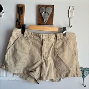 Old Navy Women's Tan Cargo Shorts